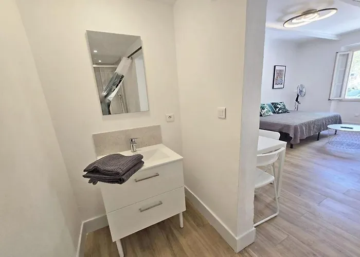 Gregbnb - 1 39 M2 - Est * Toulon